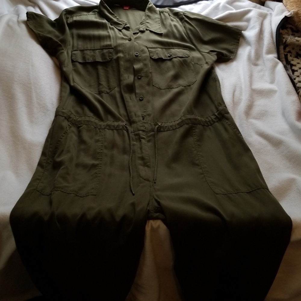Military-Style pantsuit